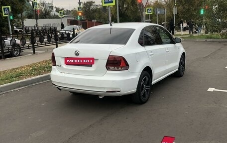 Volkswagen Polo VI (EU Market), 2015 год, 700 000 рублей, 4 фотография