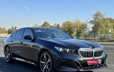 BMW 5 серия, 2023 год, 11 550 000 рублей, 2 фотография