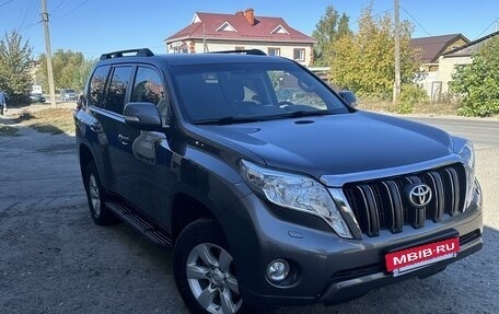 Toyota Land Cruiser Prado 150 рестайлинг 2, 2016 год, 4 300 000 рублей, 5 фотография