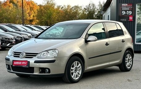 Volkswagen Golf V, 2004 год, 599 000 рублей, 1 фотография