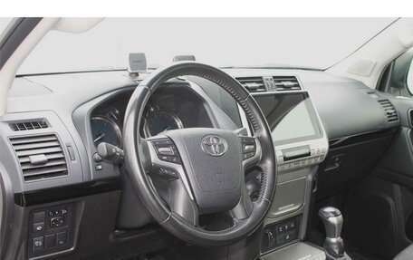 Toyota Land Cruiser Prado 150 рестайлинг 2, 2020 год, 6 150 000 рублей, 17 фотография