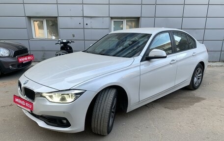 BMW 3 серия, 2018 год, 2 200 000 рублей, 19 фотография