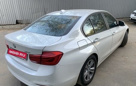 BMW 3 серия, 2018 год, 2 200 000 рублей, 17 фотография