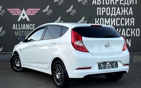 Hyundai Solaris II рестайлинг, 2015 год, 1 150 000 рублей, 5 фотография