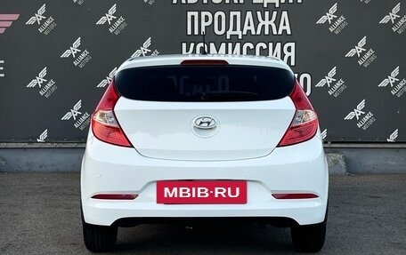 Hyundai Solaris II рестайлинг, 2015 год, 1 150 000 рублей, 6 фотография