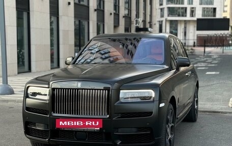 Rolls-Royce Cullinan, 2021 год, 55 000 000 рублей, 3 фотография