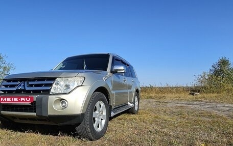 Mitsubishi Pajero IV, 2008 год, 1 800 000 рублей, 4 фотография