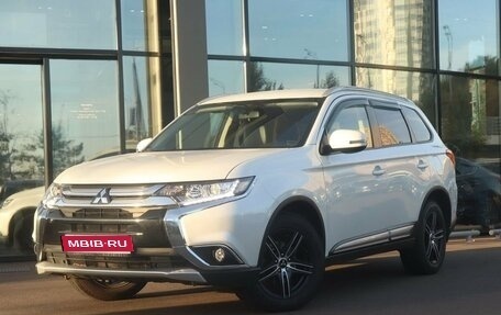 Mitsubishi Outlander III рестайлинг 3, 2017 год, 2 041 000 рублей, 1 фотография