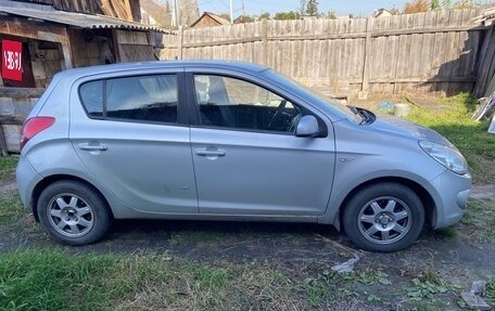 Hyundai i20 IB рестайлинг, 2010 год, 700 000 рублей, 2 фотография