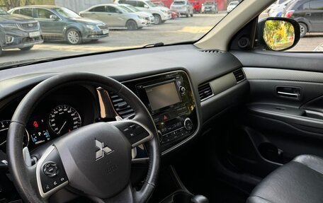 Mitsubishi Outlander III рестайлинг 3, 2012 год, 1 820 000 рублей, 7 фотография