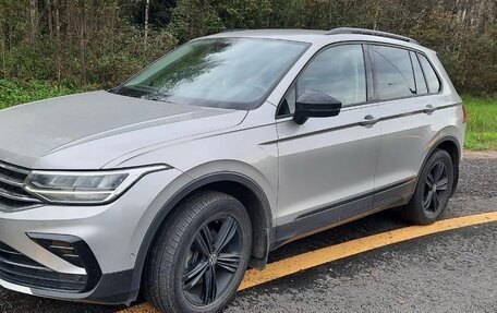 Volkswagen Tiguan II, 2021 год, 4 150 000 рублей, 3 фотография