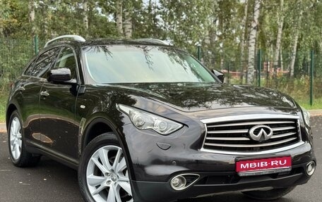 Infiniti FX II, 2012 год, 2 420 000 рублей, 1 фотография