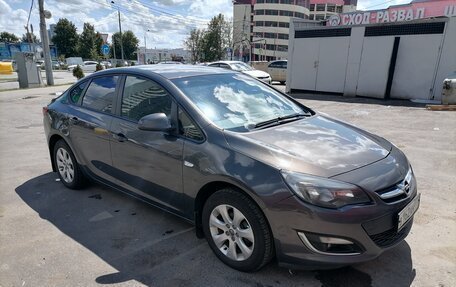 Opel Astra J, 2013 год, 950 000 рублей, 4 фотография