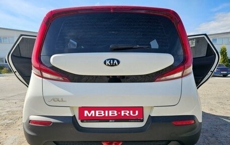 KIA Soul III, 2020 год, 1 900 000 рублей, 6 фотография