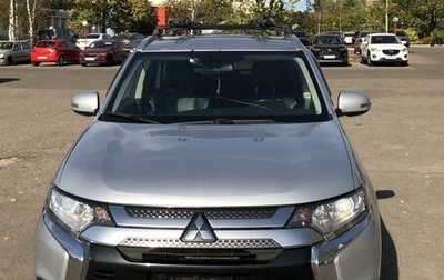 Mitsubishi Outlander III рестайлинг 3, 2019 год, 2 050 000 рублей, 1 фотография