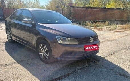 Volkswagen Jetta VI, 2016 год, 1 300 000 рублей, 2 фотография