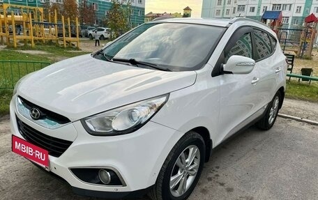 Hyundai ix35 I рестайлинг, 2012 год, 1 050 000 рублей, 2 фотография