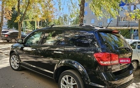 Dodge Journey I, 2012 год, 1 750 000 рублей, 2 фотография