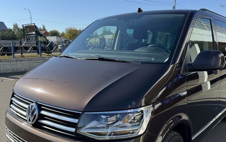 Volkswagen Multivan T6 рестайлинг, 2018 год, 4 000 000 рублей, 5 фотография