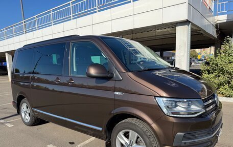 Volkswagen Multivan T6 рестайлинг, 2018 год, 4 000 000 рублей, 3 фотография