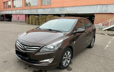 Hyundai Solaris II рестайлинг, 2015 год, 1 470 000 рублей, 18 фотография