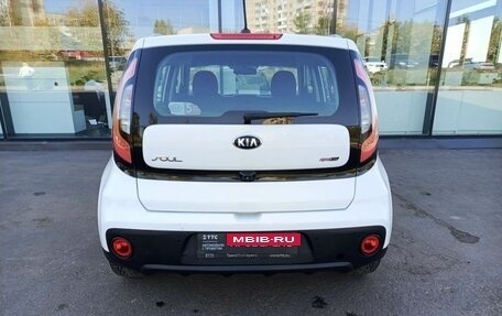 KIA Soul II рестайлинг, 2017 год, 1 885 000 рублей, 6 фотография