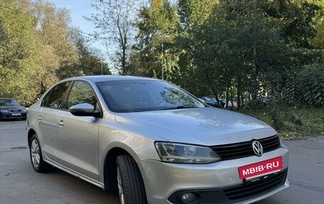 Volkswagen Jetta VI, 2012 год, 775 000 рублей, 2 фотография