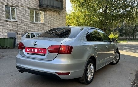 Volkswagen Jetta VI, 2012 год, 775 000 рублей, 3 фотография