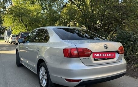 Volkswagen Jetta VI, 2012 год, 775 000 рублей, 6 фотография