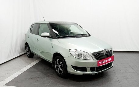 Skoda Fabia II, 2013 год, 722 000 рублей, 3 фотография