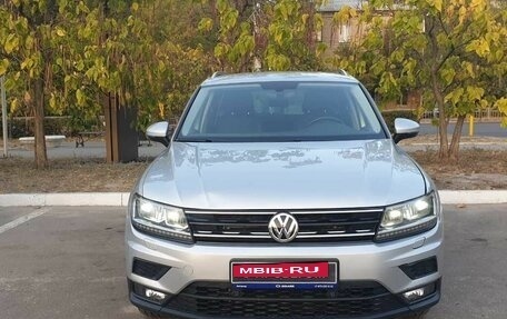 Volkswagen Tiguan II, 2017 год, 2 850 000 рублей, 2 фотография