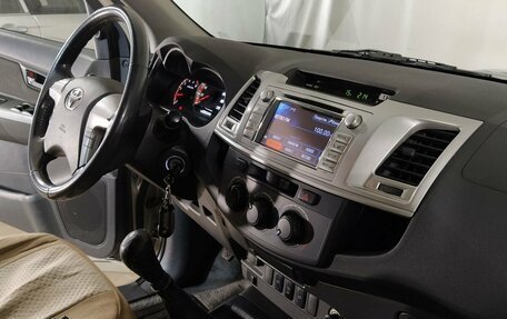 Toyota Hilux VII, 2012 год, 2 299 000 рублей, 8 фотография