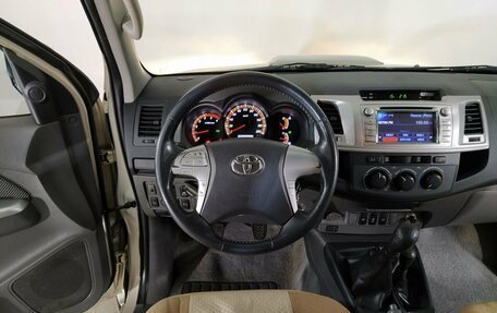 Toyota Hilux VII, 2012 год, 2 299 000 рублей, 12 фотография