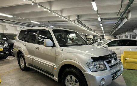 Mitsubishi Montero III, 2003 год, 1 350 000 рублей, 1 фотография