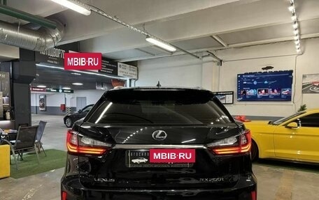 Lexus RX IV рестайлинг, 2017 год, 4 499 000 рублей, 8 фотография