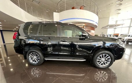 Toyota Land Cruiser Prado 150 рестайлинг 2, 2018 год, 5 618 000 рублей, 4 фотография