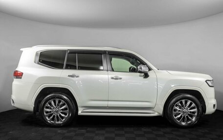 Toyota Land Cruiser, 2022 год, 13 800 000 рублей, 4 фотография