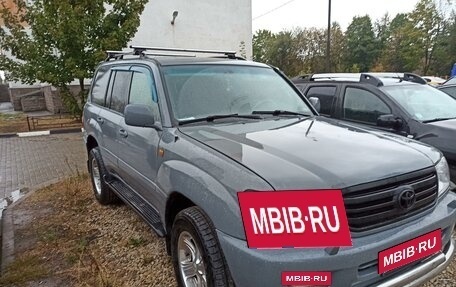 Toyota Land Cruiser 100 рестайлинг 2, 1999 год, 1 950 000 рублей, 2 фотография