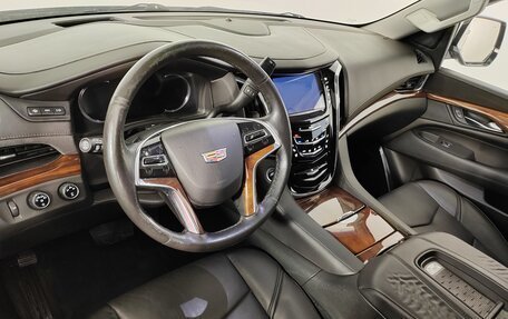 Cadillac Escalade IV, 2015 год, 4 399 000 рублей, 15 фотография