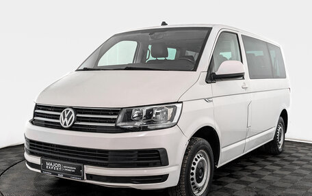 Volkswagen Caravelle T6 рестайлинг, 2019 год, 2 895 000 рублей, 1 фотография