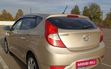 Hyundai Solaris II рестайлинг, 2013 год, 1 070 000 рублей, 4 фотография