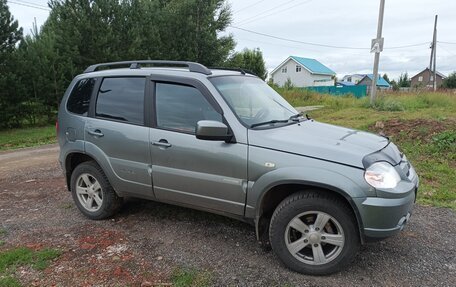 Chevrolet Niva I рестайлинг, 2015 год, 870 000 рублей, 1 фотография