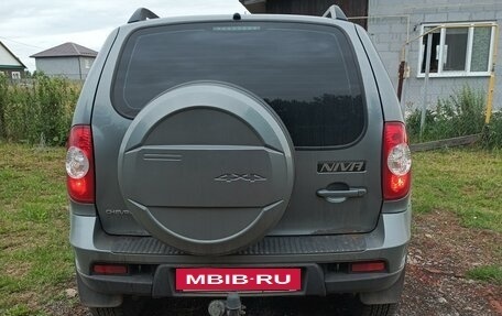 Chevrolet Niva I рестайлинг, 2015 год, 870 000 рублей, 2 фотография