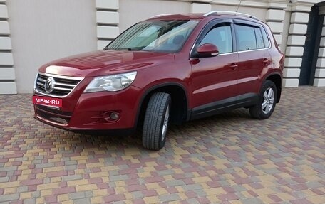 Volkswagen Tiguan I, 2011 год, 1 330 000 рублей, 2 фотография