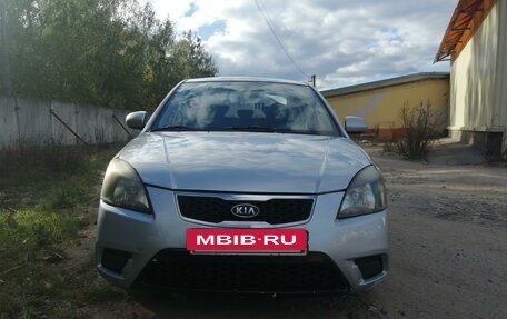 KIA Rio II, 2010 год, 650 000 рублей, 5 фотография