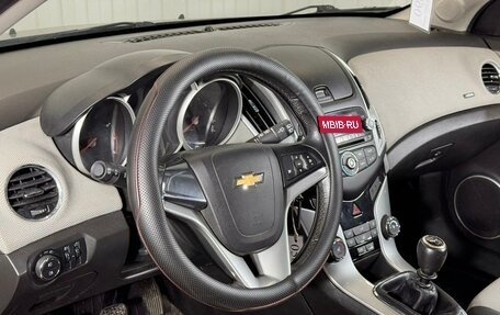 Chevrolet Cruze II, 2013 год, 950 000 рублей, 10 фотография