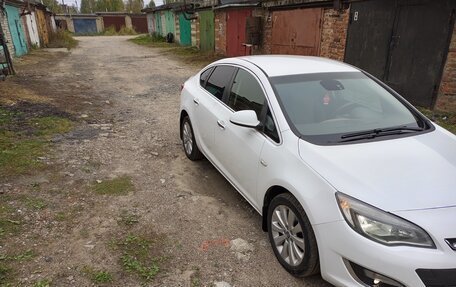 Opel Astra J, 2014 год, 990 000 рублей, 7 фотография