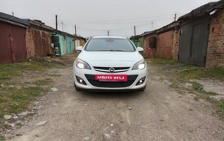 Opel Astra J, 2014 год, 990 000 рублей, 17 фотография