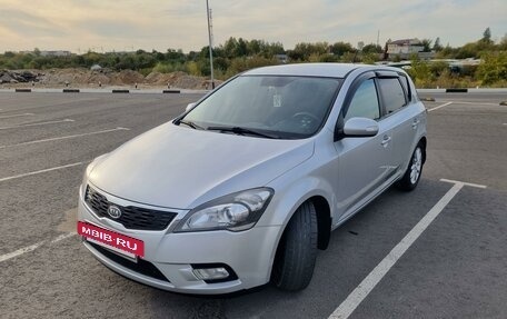 KIA cee'd I рестайлинг, 2010 год, 950 000 рублей, 2 фотография