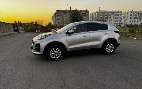 KIA Sportage IV рестайлинг, 2020 год, 2 550 000 рублей, 4 фотография